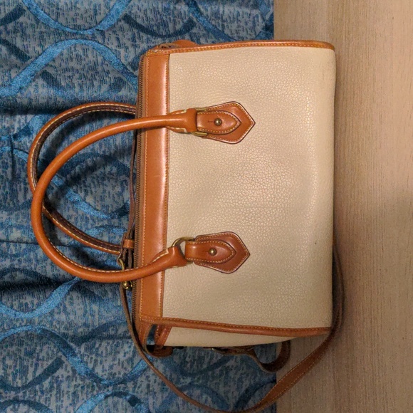 SOLD Dooney & Bourke London Tan and Cream Satchel with Vintage Charm Crossbody - Picture 4 of 8